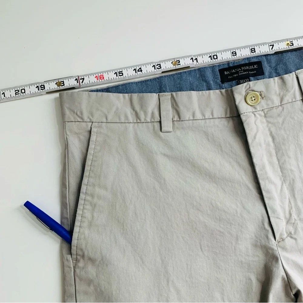 Banana Republic Men’s Fulton Skinny Chino Pants in Khaki Flat Front Size 36 x 32